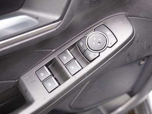 Used 2021 Ford Escape Titanium image 16