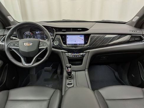 Certified 2024 Cadillac XT6 Premium Luxury w/ LPO, Floor Liner Package AWD/4WD image 24