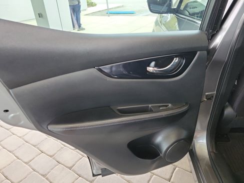 Used 2019 Nissan Rogue Sport SV image 28