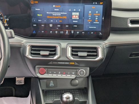 Used 2024 Ford Mustang GT Premium image 17