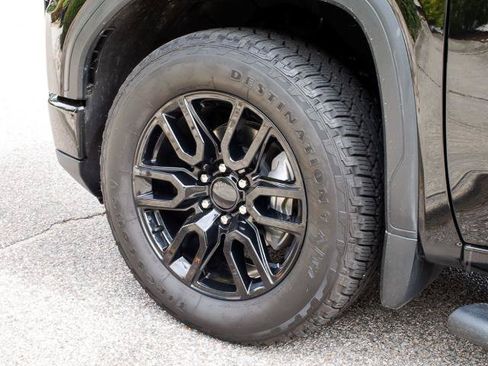 Used 2024 GMC Sierra 1500 Elevation AWD/4WD image 5