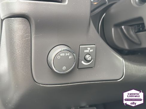 Used 2025 Chevrolet Express 2500 w/ Driver Convenience Package RWD image 13