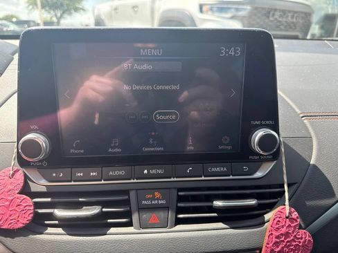 Used 2020 Nissan Altima 2.5 SR FWD image 26
