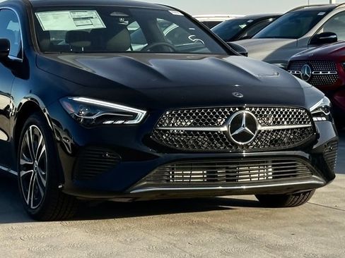 Used 2025 Mercedes-Benz CLA 250 image 3