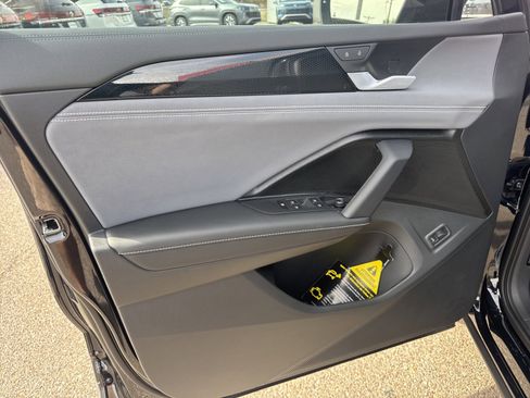 New 2026 Volkswagen Tiguan SE image 23