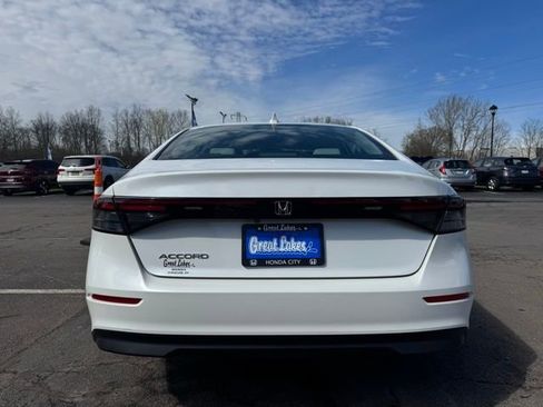Used 2023 Honda Accord EX image 3