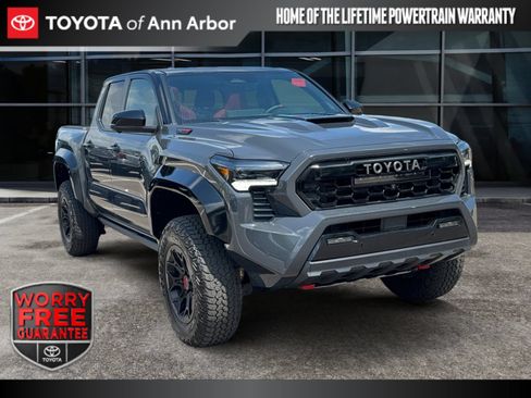 Used 2025 Toyota Tacoma TRD Pro AWD/4WD image 1