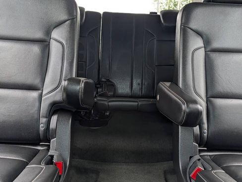 Used 2015 Chevrolet Tahoe LTZ AWD/4WD image 35