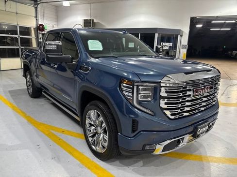 Used 2025 GMC Sierra 1500 Denali w/ Denali Reserve Package AWD/4WD image 4