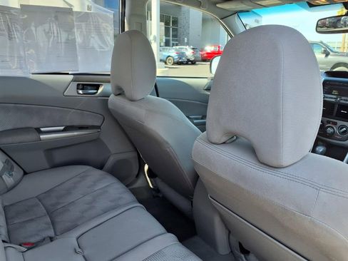 Used 2010 Subaru Forester 2.5X Premium image 21