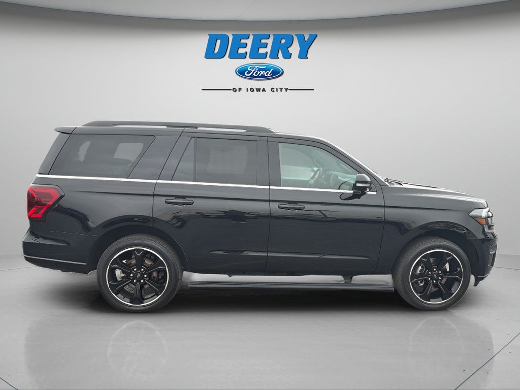 Used 2023 Ford Expedition Limited AWD/4WD image 15