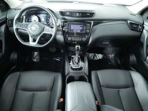 Used 2022 Nissan Rogue Sport SL AWD/4WD image 19