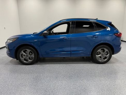 Certified 2023 Ford Escape ST-Line w/ Tech Pack #1 AWD/4WD image 8