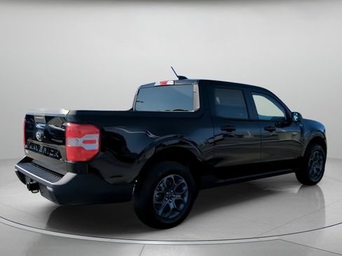New 2026 Ford Maverick XLT w/ XLT Luxury Package FWD image 31