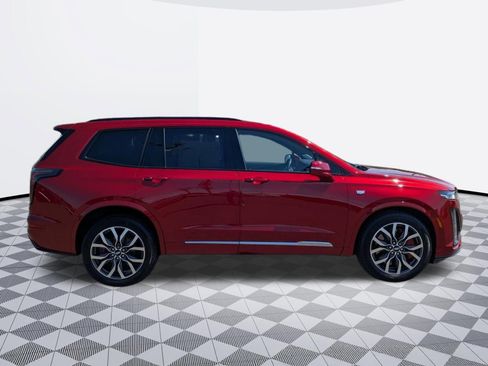 Certified 2023 Cadillac XT6 Sport w/ Technology Package AWD/4WD image 4