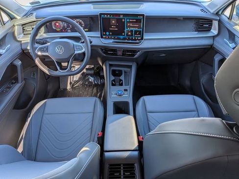 New 2026 Volkswagen Tiguan SE image 26