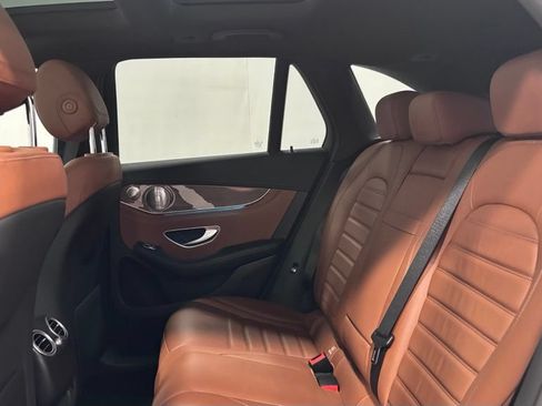Used 2017 Mercedes-Benz GLC 300 4MATIC image 22