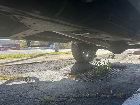 Used 2018 Chevrolet Silverado 1500 LTZ Z71 w/ LTZ Plus Package image 41