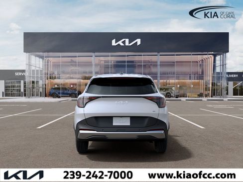 New 2026 Kia Sportage LX image 5