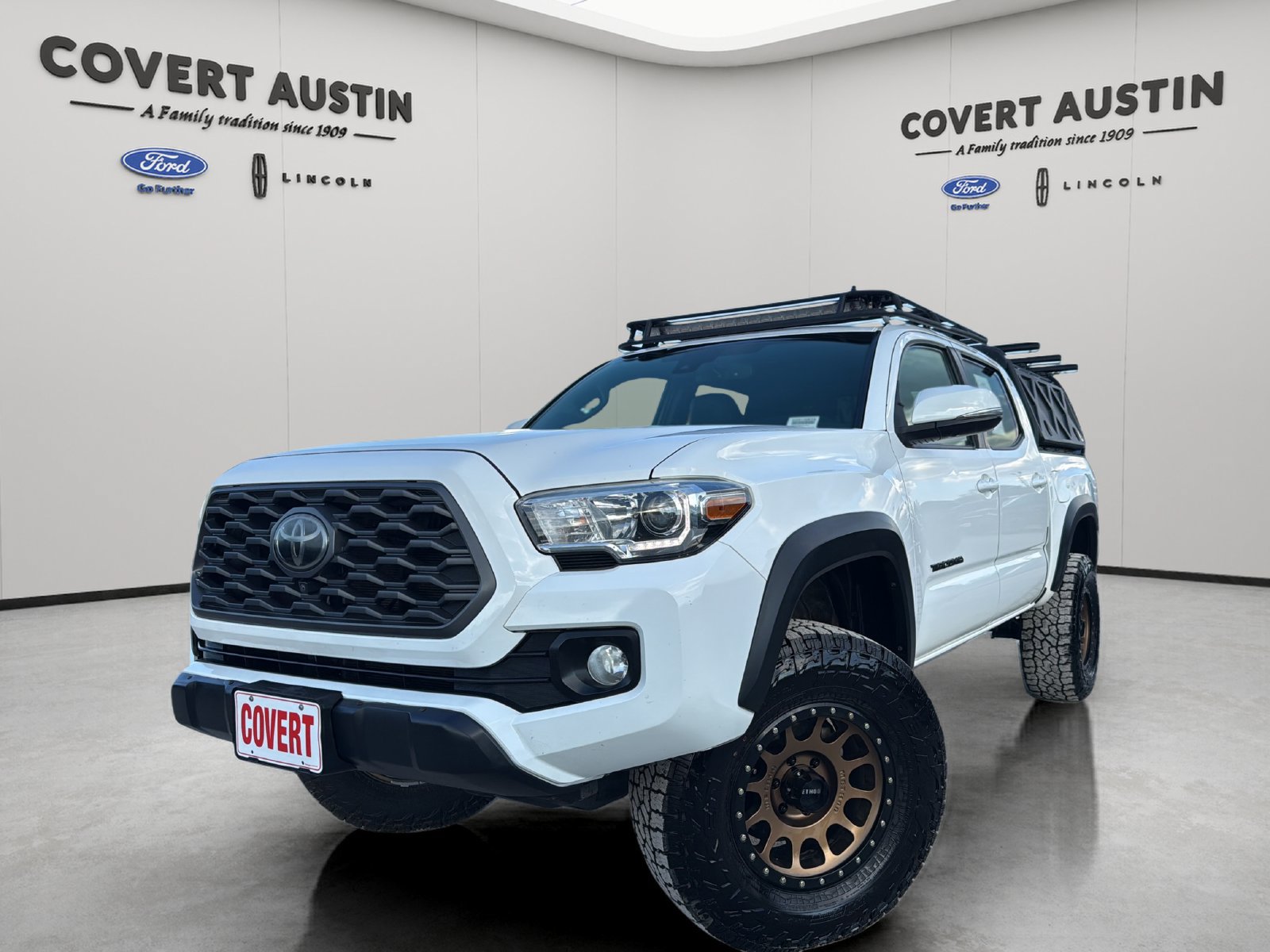 Used 2020 Toyota Tacoma TRD Off-Road w/ TRD Premium Off Road Package AWD/4WD image 1