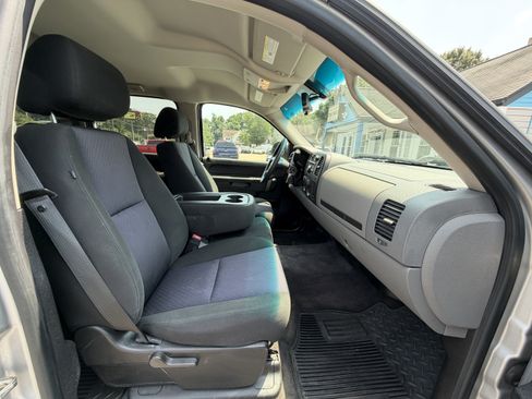 Used 2010 Chevrolet Silverado 1500 LS RWD image 15