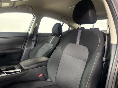 Used 2025 Nissan Sentra SV FWD image 24