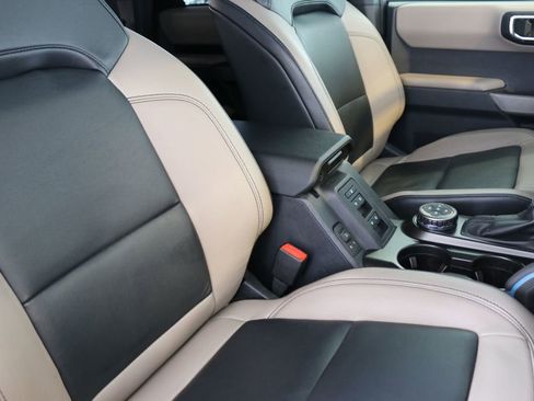 Used 2021 Ford Bronco Wildtrak image 38