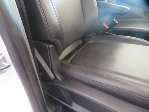 Used 2020 Ford Transit Connect XL image 30