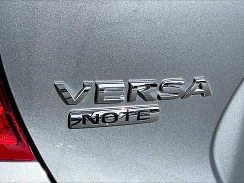 Used 2015 Nissan Versa Note SV w/ Sport Value Package FWD image 30