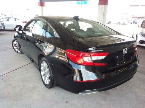 Used 2019 Honda Accord LX image 4
