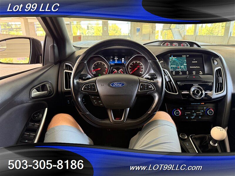 Used 2017 Ford Focus ST w/ Equipment Group 401A FWD image 13