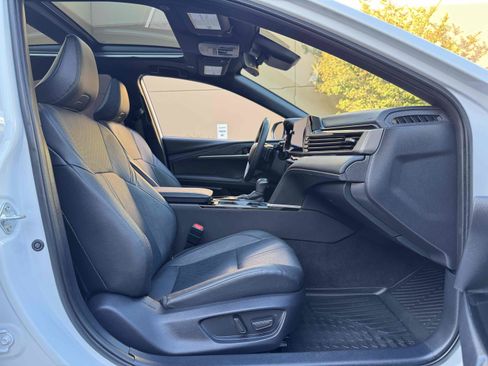 Used 2025 Toyota Camry XSE FWD image 31