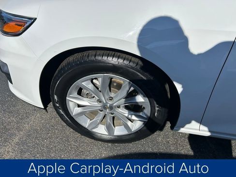 Used 2024 Chevrolet Malibu LT image 11