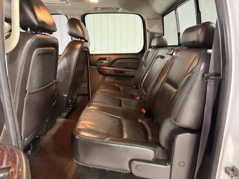 Used 2010 GMC Sierra 1500 Denali image 29