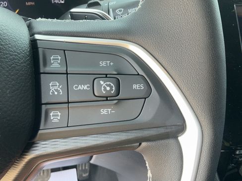 New 2026 Jeep Grand Cherokee L 4WD image 23