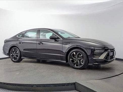 Used 2025 Hyundai Sonata SEL FWD image 11