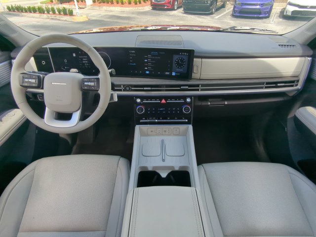 Used 2025 Hyundai Santa Fe Limited FWD image 18