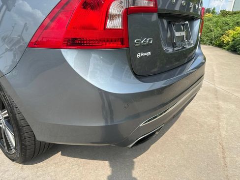 Used 2018 Volvo S60 T5 Inscription Platinum AWD/4WD image 18