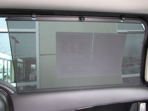 Used 2022 Kia Carnival SX Prestige image 27