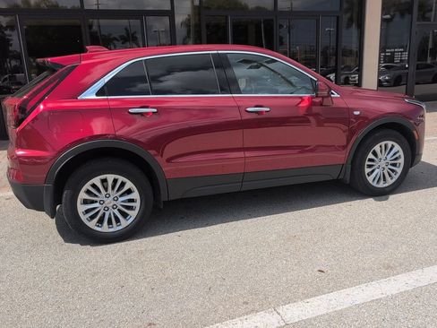 Used 2024 Cadillac XT4 Luxury FWD image 6