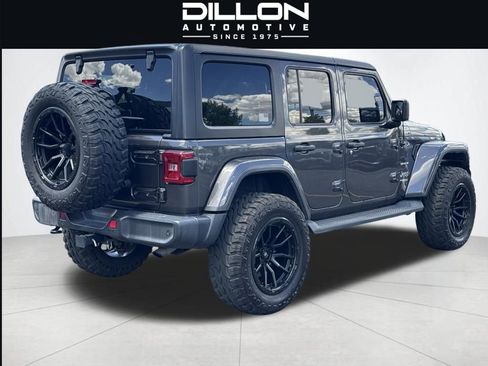 Used 2020 Jeep Wrangler Unlimited Sahara w/ Safety Group AWD/4WD image 11