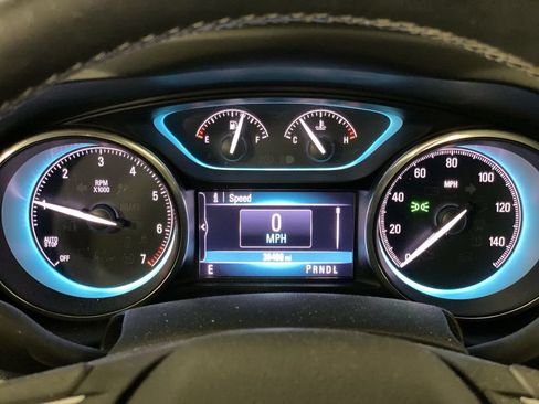 Used 2018 Buick Envision Essence AWD/4WD image 11