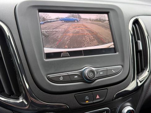 Used 2023 Chevrolet Equinox RS image 52