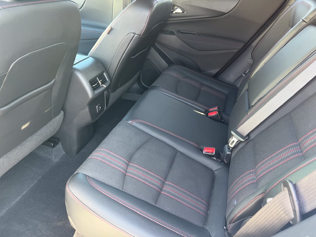 Used 2022 Chevrolet Equinox RS AWD/4WD image 13