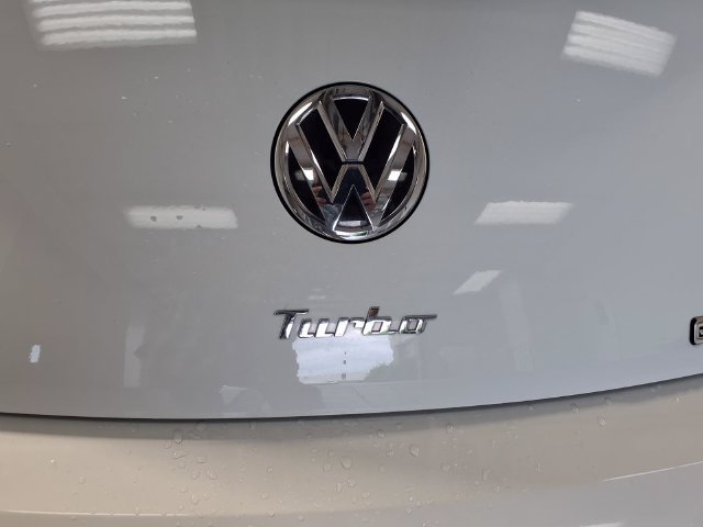 Used 2019 Volkswagen Beetle 2.0T S FWD image 16