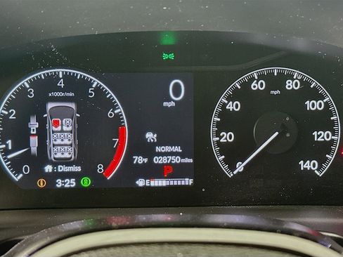 Used 2025 Honda Pilot EX-L image 19
