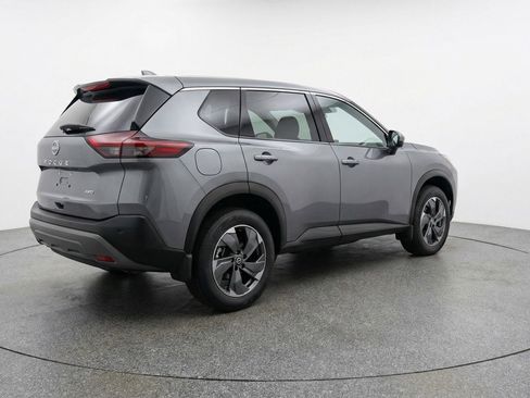 Used 2025 Nissan Rogue SV image 9