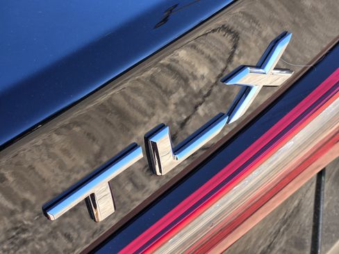 Certified 2025 Acura TLX w/ Technology Package image 11