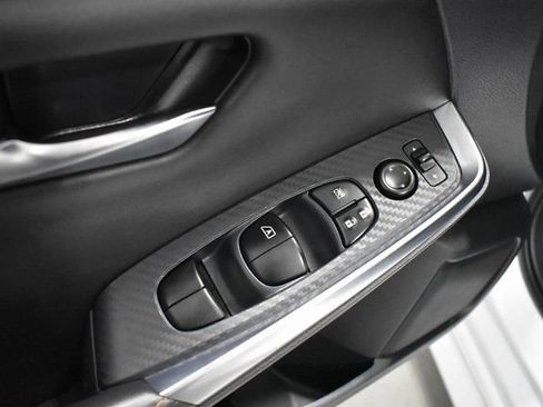 Certified 2023 Nissan Sentra SR w/ Electronics Package image 15