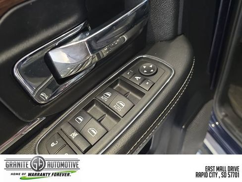 Used 2014 RAM 1500 Laramie w/ Convenience Group AWD/4WD image 11
